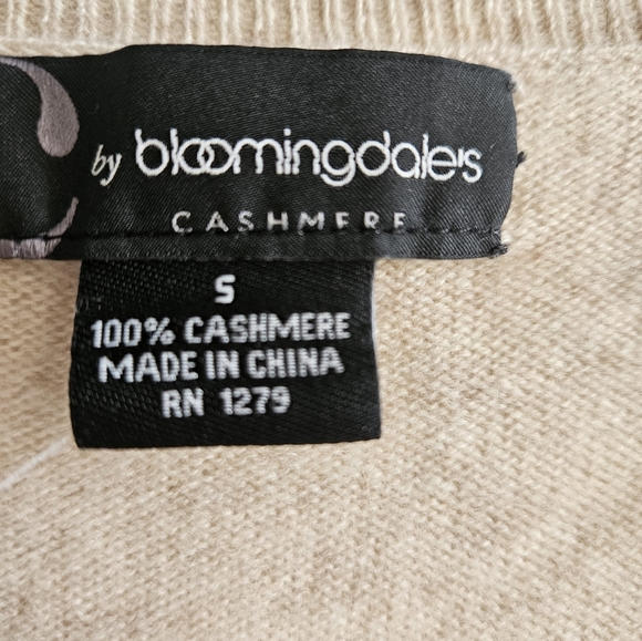 Bloomingdales 100% cashmere cream beige long button cardigan size small - Picture 2 of 3